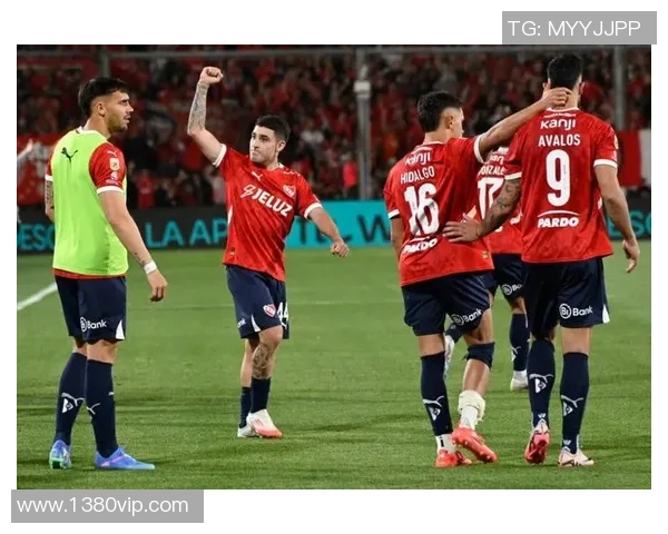 图库曼与科隆激战正酣即刻比分更新与赛况分析